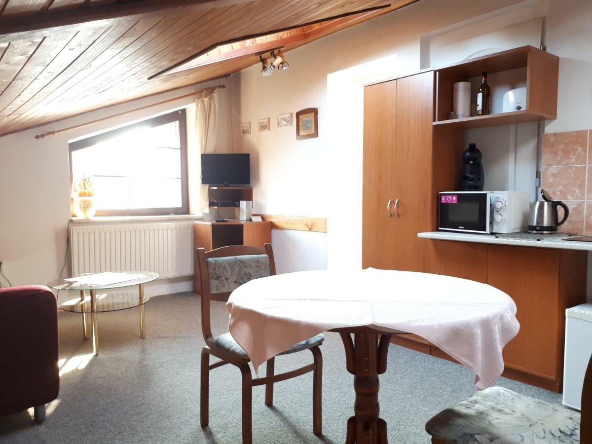 Apartment Privat - Melanie *
